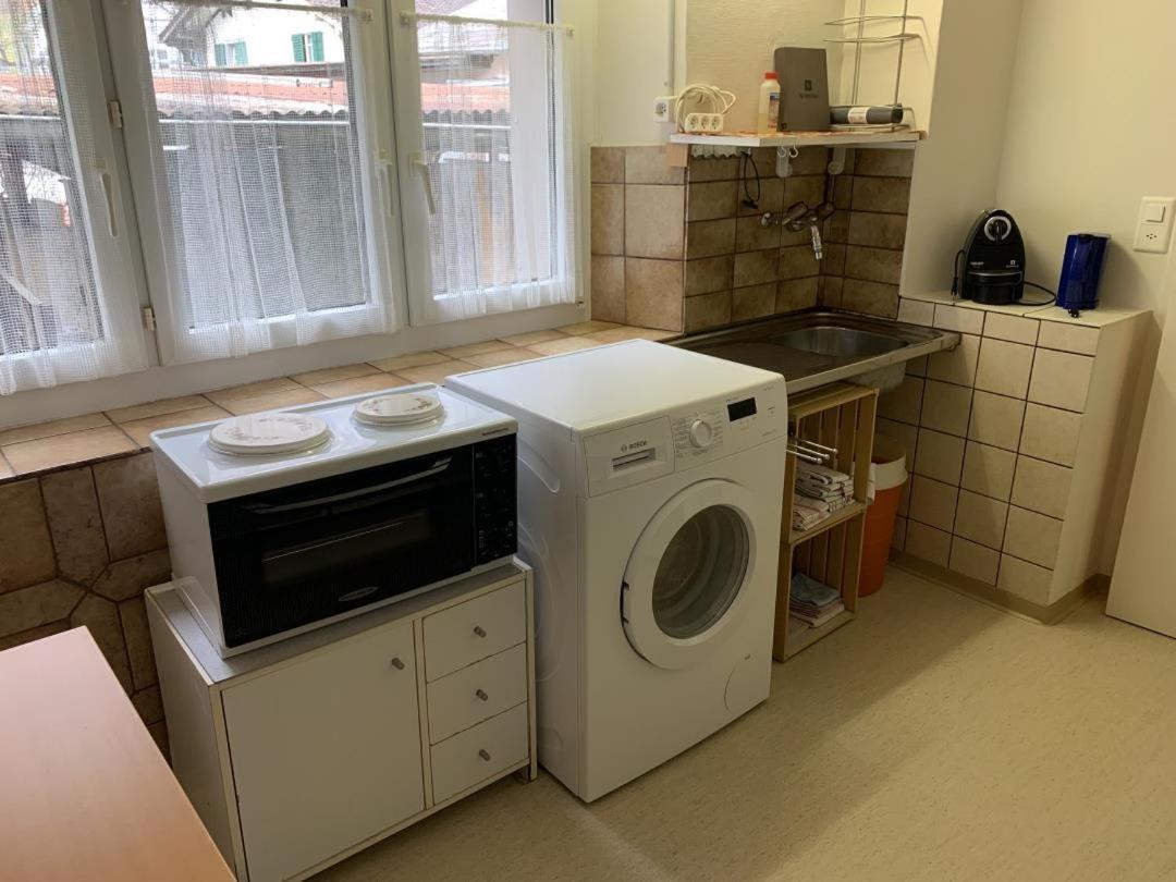 Revier Grosi'S Art Apartman Netstal Kültér fotó